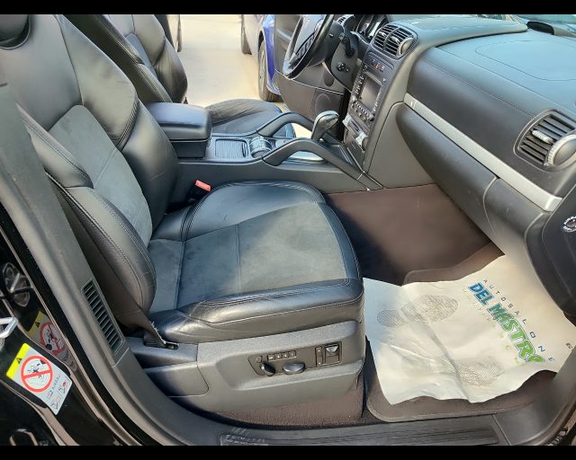 PORSCHE Cayenne usata, con Airbag testa