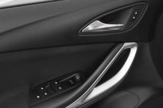 OPEL Astra usata, con Frenata d