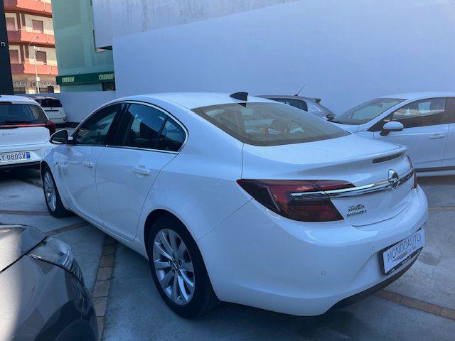 OPEL Insignia usata, con Airbag Passeggero