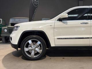 JEEP Grand Cherokee usata, con Autoradio