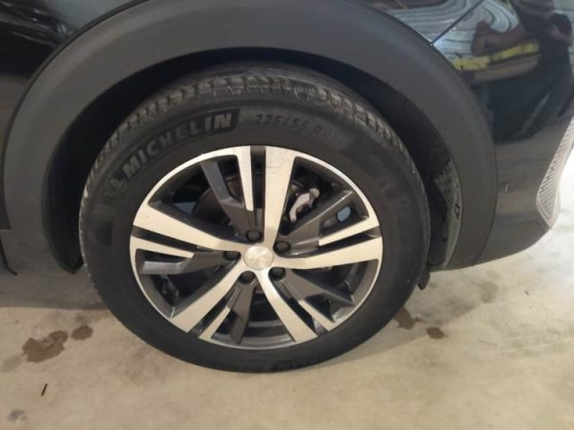 PEUGEOT 3008 usata, con Fari LED