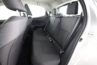 TOYOTA Yaris usata 8