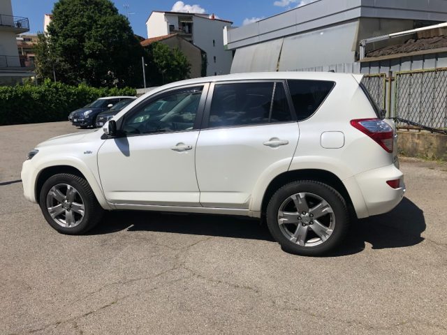TOYOTA RAV 4 MY23 usata, con Chiusura centralizzata