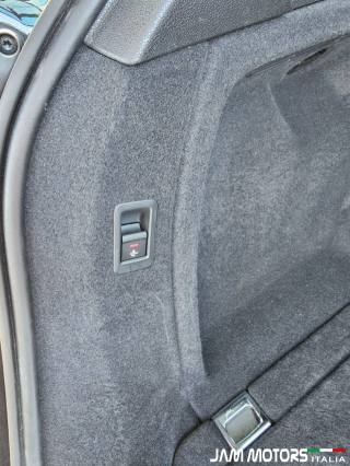 AUDI A4 usata, con Autoradio digitale