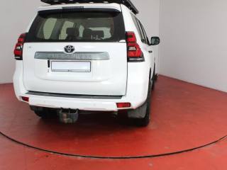 TOYOTA Land Cruiser usata, con Cruise Control