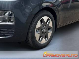 HYUNDAI Staria usata, con Fari LED