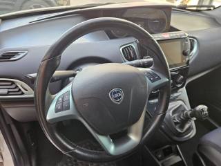 LANCIA Ypsilon usata, con Fendinebbia