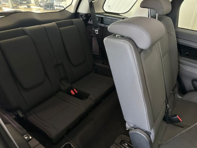 LAND ROVER Discovery Sport usata, con Autoradio digitale