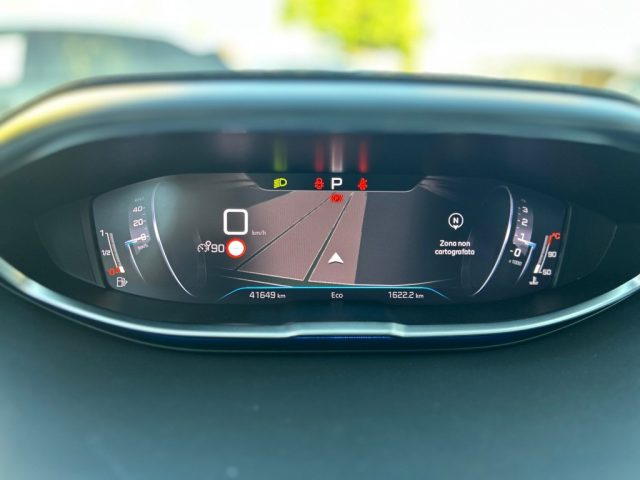 PEUGEOT 3008 usata, con Controllo elettronico della corsia