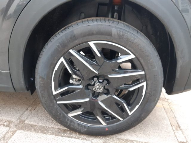 PEUGEOT 3008 usata, con Sensori di parcheggio posteriori