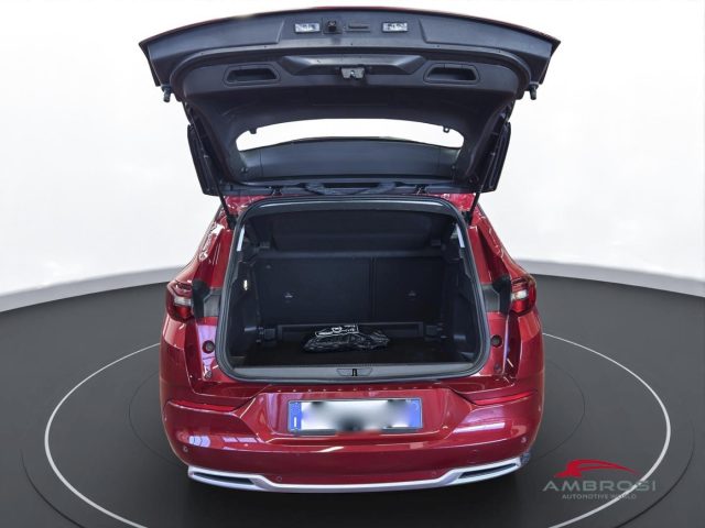 OPEL Grandland usata 8