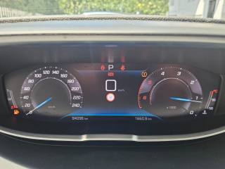 PEUGEOT 3008 usata, con Sistema di navigazione