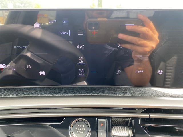 PEUGEOT 3008 usata, con Sedili sportivi