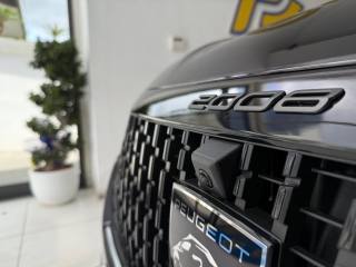 PEUGEOT 2008 usata, con Autoradio