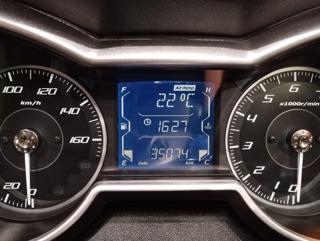 YAMAHA X-MAX 300 usata 6