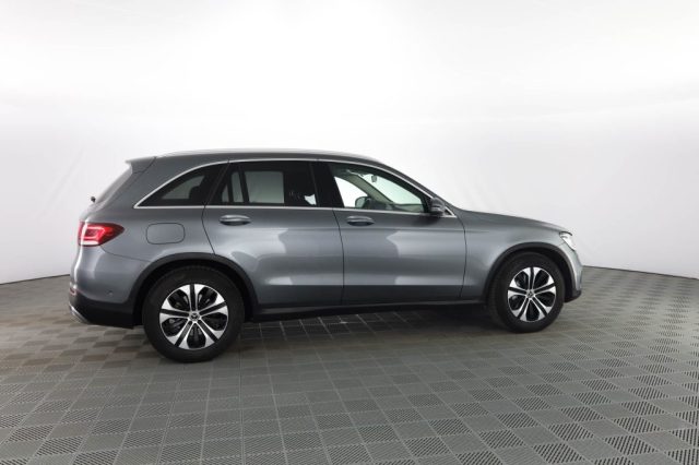 MERCEDES-BENZ CLA usata 2