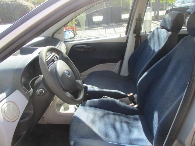 FIAT Punto usata, con Autoradio