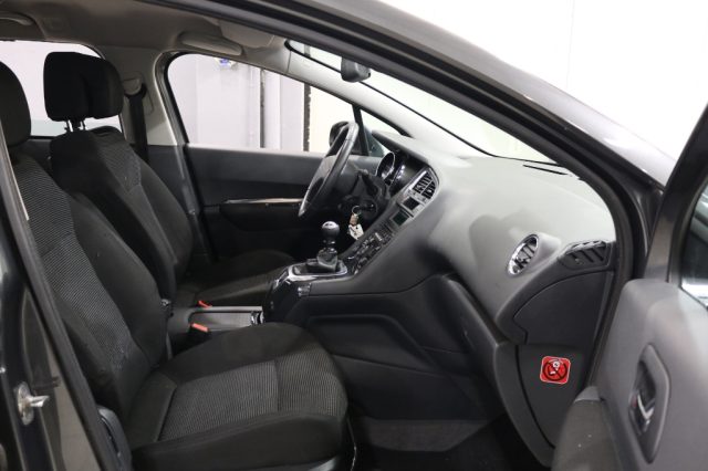 PEUGEOT 5008 usata 15