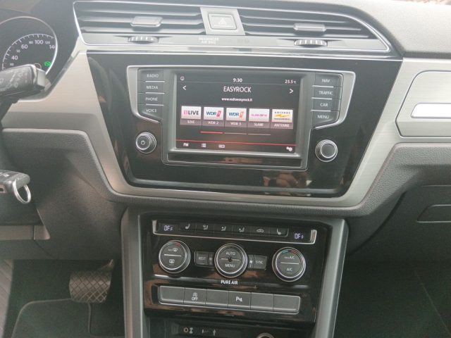 VOLKSWAGEN Touran usata, con Touch screen
