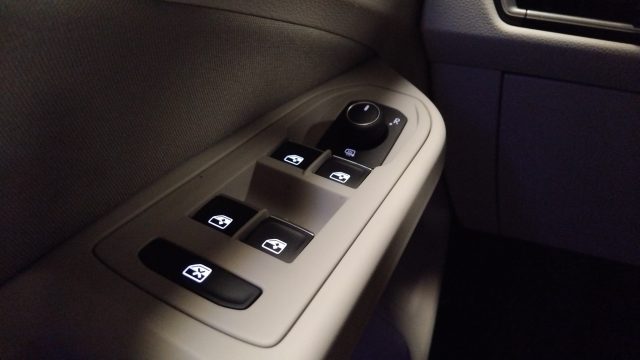 VOLKSWAGEN Golf usata, con Autoradio digitale
