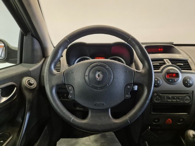 RENAULT Megane usata, con Controllo automatico clima