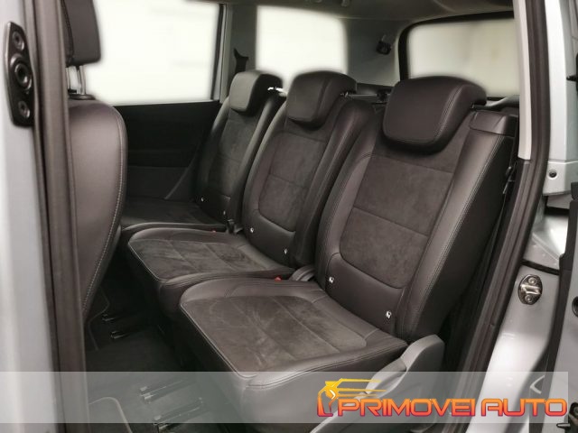VOLKSWAGEN Sharan usata, con Autoradio