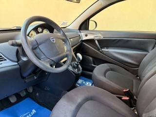 LANCIA Ypsilon usata, con Autoradio
