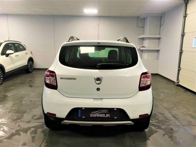 DACIA Sandero usata, con Autoradio