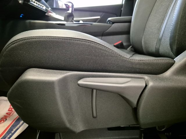 PEUGEOT 5008 usata, con Vivavoce