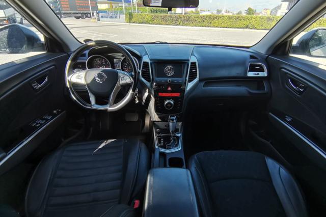 SSANGYONG Tivoli usata, con Autoradio