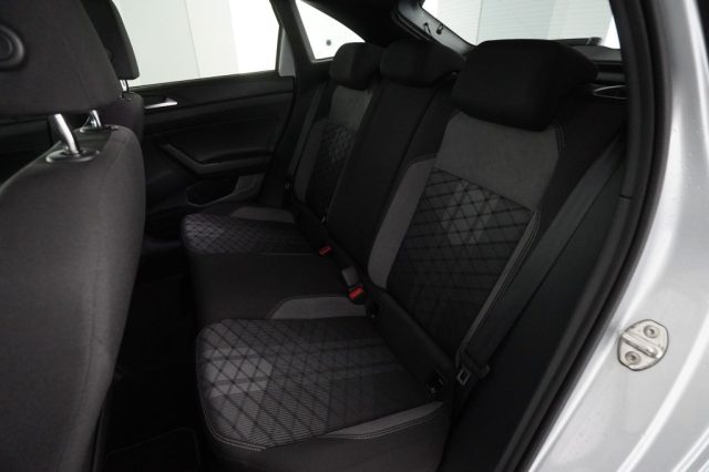 VOLKSWAGEN Taigo usata 9