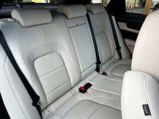 JAGUAR F-Pace usata, con Servosterzo