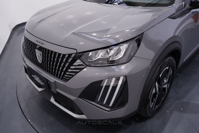 PEUGEOT 2008 usata, con Specchietti laterali elettrici