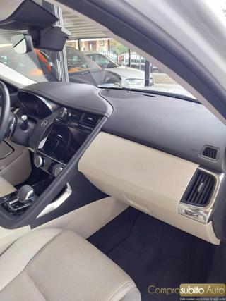 JAGUAR E-Pace usata 27