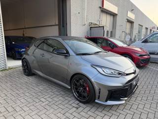 TOYOTA Yaris usata, con Alzacristalli elettrici