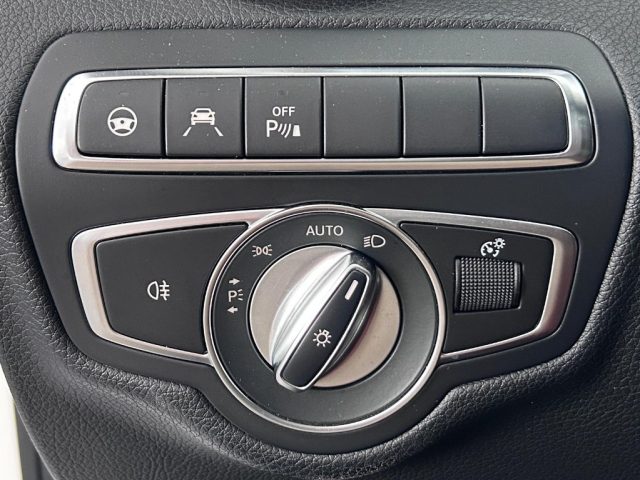 MERCEDES-BENZ C 220 usata, con Interni in pelle