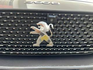 PEUGEOT 5008 usata, con Autoradio digitale
