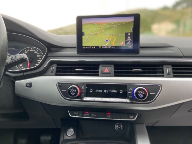 AUDI A4 usata, con Park Distance Control