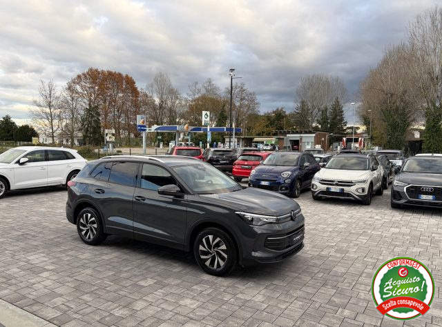 VOLKSWAGEN Tiguan usata, con Boardcomputer