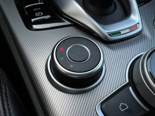 ALFA ROMEO Stelvio usata, con Regolazione elettrica sedili