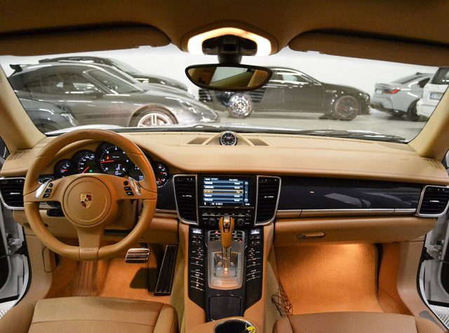 PORSCHE Panamera usata, con Boardcomputer