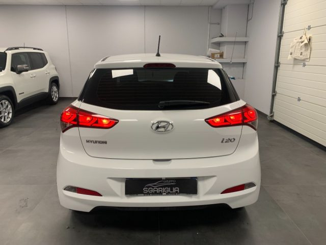 HYUNDAI i20 usata, con Antifurto