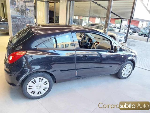 OPEL Corsa usata, con Chiusura centralizzata