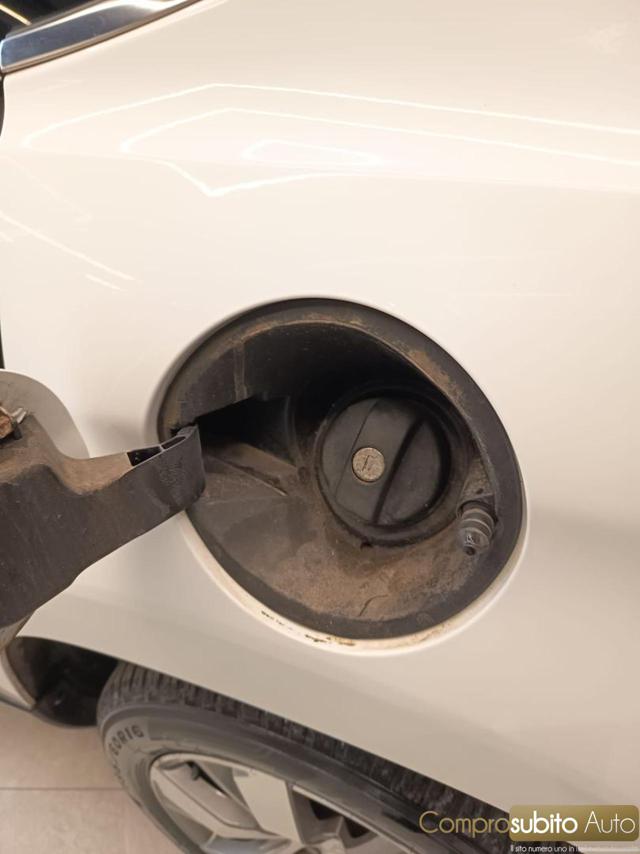 PEUGEOT 2008 usata, con Cruise Control