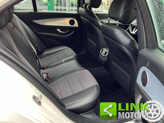 MERCEDES-BENZ E 200 usata, con Sedile posteriore sdoppiato