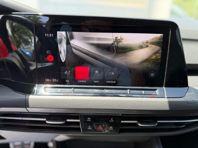 VOLKSWAGEN Golf usata, con Specchietti laterali elettrici