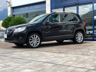 VOLKSWAGEN Tiguan usata, con Airbag laterali