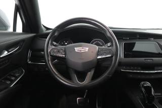 CADILLAC XT4 usata 11
