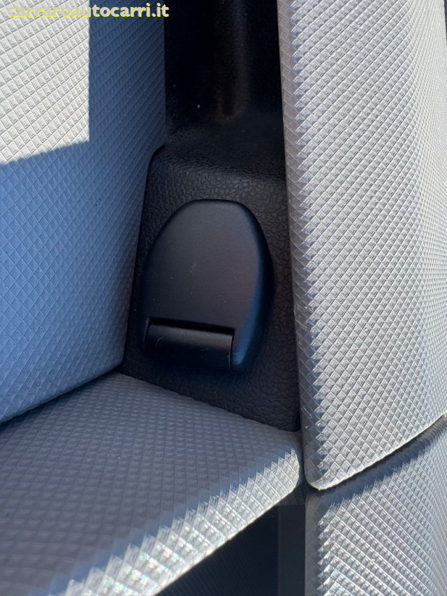 OPEL Movano usata, con Sensori di parcheggio posteriori