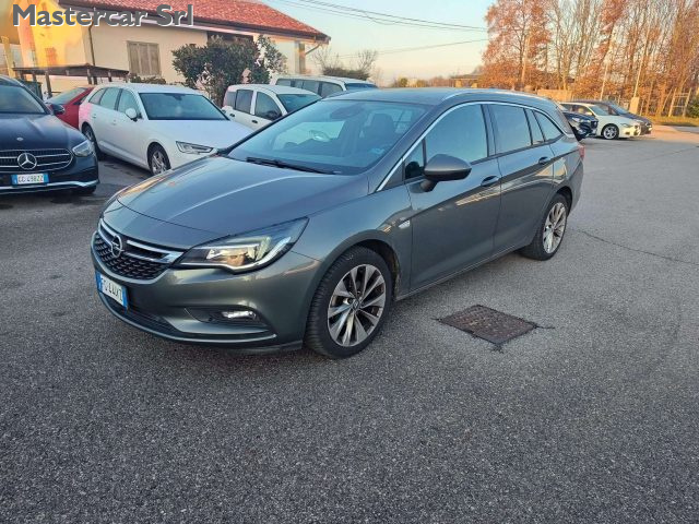 OPEL Astra usata, con Climatizzatore